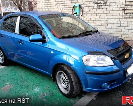 Синий Шевроле Авео, объемом двигателя 15 л и пробегом 230 тыс. км за 4000 $, фото 2 на Automoto.ua
