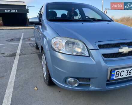 Синий Шевроле Авео, объемом двигателя 1.6 л и пробегом 168 тыс. км за 4200 $, фото 1 на Automoto.ua
