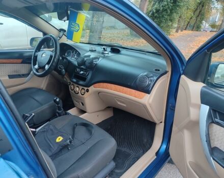 Синий Шевроле Авео, объемом двигателя 1.6 л и пробегом 294 тыс. км за 2999 $, фото 4 на Automoto.ua