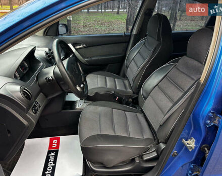Синий Шевроле Авео, объемом двигателя 1.5 л и пробегом 162 тыс. км за 3690 $, фото 13 на Automoto.ua