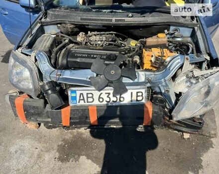 Синий Шевроле Авео, объемом двигателя 1.6 л и пробегом 258 тыс. км за 2000 $, фото 9 на Automoto.ua