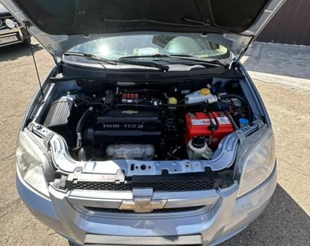 Синий Шевроле Авео, объемом двигателя 1.6 л и пробегом 300 тыс. км за 3500 $, фото 3 на Automoto.ua