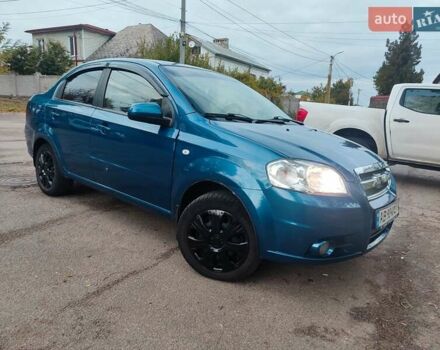 Синий Шевроле Авео, объемом двигателя 1.6 л и пробегом 296 тыс. км за 2999 $, фото 1 на Automoto.ua