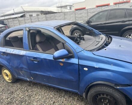 Синій Шевроле Авео, об'ємом двигуна 1.6 л та пробігом 200 тис. км за 400 $, фото 1 на Automoto.ua