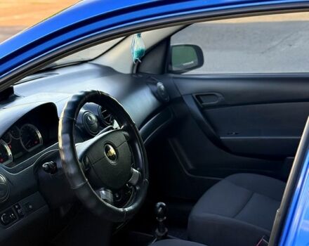 Синій Шевроле Авео, об'ємом двигуна 1.5 л та пробігом 220 тис. км за 3700 $, фото 4 на Automoto.ua