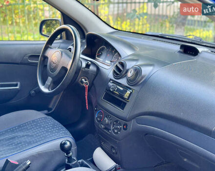 Синій Шевроле Авео, об'ємом двигуна 1.5 л та пробігом 68 тис. км за 5600 $, фото 12 на Automoto.ua