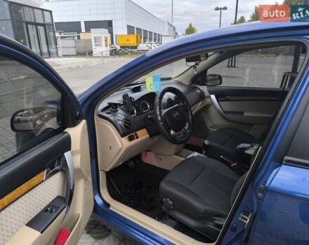 Синий Шевроле Авео, объемом двигателя 1.6 л и пробегом 174 тыс. км за 4899 $, фото 2 на Automoto.ua