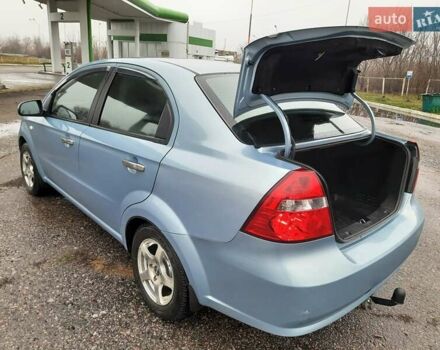 Синий Шевроле Авео, объемом двигателя 1.6 л и пробегом 147 тыс. км за 4800 $, фото 3 на Automoto.ua