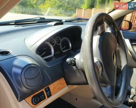 Синий Шевроле Авео, объемом двигателя 1.6 л и пробегом 208 тыс. км за 3300 $, фото 4 на Automoto.ua