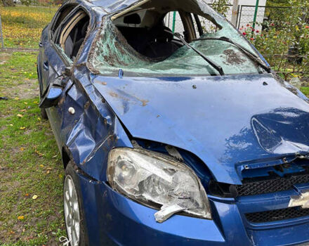 Синий Шевроле Авео, объемом двигателя 1.6 л и пробегом 230 тыс. км за 1700 $, фото 1 на Automoto.ua