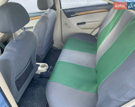 Синий Шевроле Авео, объемом двигателя 1.6 л и пробегом 168 тыс. км за 4200 $, фото 15 на Automoto.ua