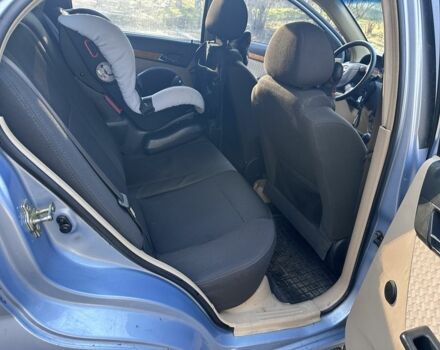 Синий Шевроле Авео, объемом двигателя 1.6 л и пробегом 279 тыс. км за 3650 $, фото 9 на Automoto.ua