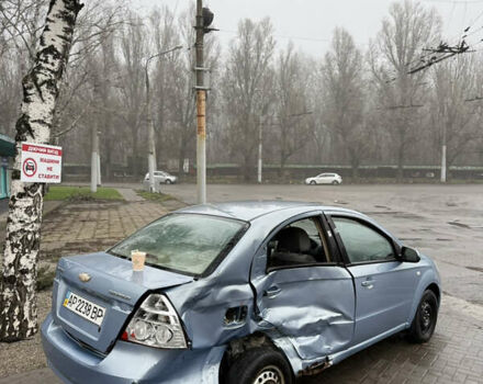 Синий Шевроле Авео, объемом двигателя 1.6 л и пробегом 199 тыс. км за 1500 $, фото 3 на Automoto.ua