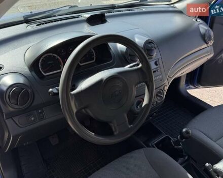 Синій Шевроле Авео, об'ємом двигуна 1.5 л та пробігом 205 тис. км за 4500 $, фото 9 на Automoto.ua