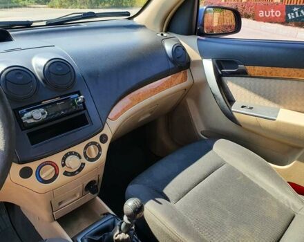Синий Шевроле Авео, объемом двигателя 1.6 л и пробегом 208 тыс. км за 3300 $, фото 6 на Automoto.ua