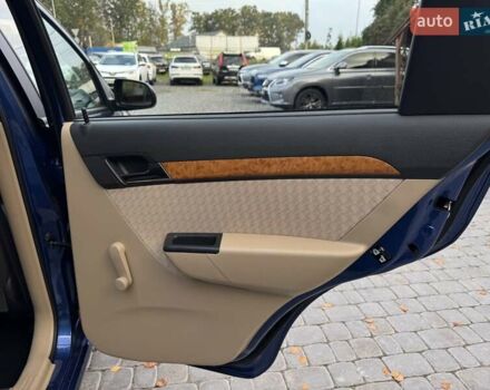 Синий Шевроле Авео, объемом двигателя 1.6 л и пробегом 22 тыс. км за 6200 $, фото 23 на Automoto.ua