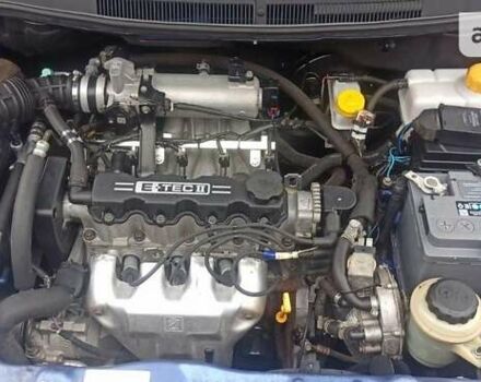 Синий Шевроле Авео, объемом двигателя 1.5 л и пробегом 170 тыс. км за 4800 $, фото 3 на Automoto.ua