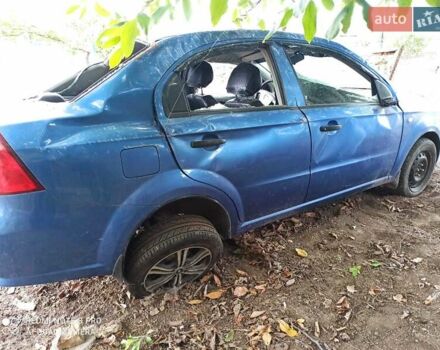Синий Шевроле Авео, объемом двигателя 1.5 л и пробегом 240 тыс. км за 1200 $, фото 5 на Automoto.ua