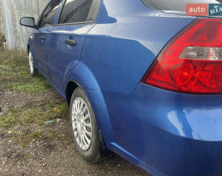 Синий Шевроле Авео, объемом двигателя 1.5 л и пробегом 285 тыс. км за 2750 $, фото 3 на Automoto.ua
