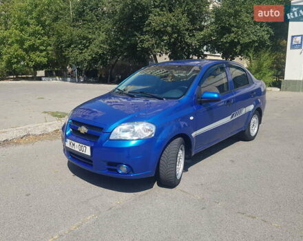 Синий Шевроле Авео, объемом двигателя 1.5 л и пробегом 100 тыс. км за 5200 $, фото 1 на Automoto.ua
