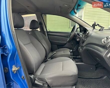 Синий Шевроле Авео, объемом двигателя 1.5 л и пробегом 259 тыс. км за 3990 $, фото 11 на Automoto.ua