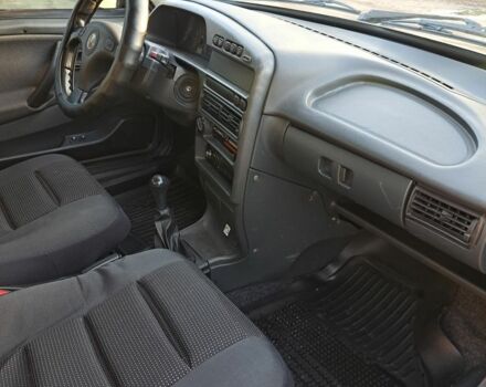 Синій Шевроле Авео, об'ємом двигуна 1.6 л та пробігом 224 тис. км за 2850 $, фото 19 на Automoto.ua