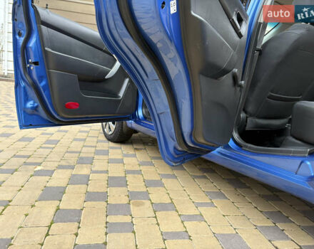 Синій Шевроле Авео, об'ємом двигуна 1.5 л та пробігом 161 тис. км за 4450 $, фото 33 на Automoto.ua