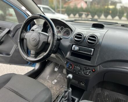 Синий Шевроле Авео, объемом двигателя 1.5 л и пробегом 175 тыс. км за 2850 $, фото 12 на Automoto.ua
