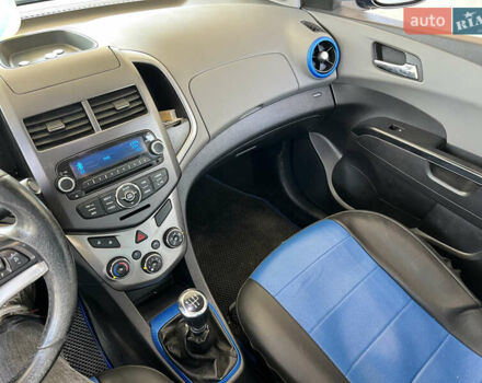 Шевроле Авео 2012 в Николаеве на Automoto.ua Синий Шевроле Авео, объемом двигателя 1.6 л и пробегом 159 тыс. км за 5899 $, фото 7 на Automoto.ua