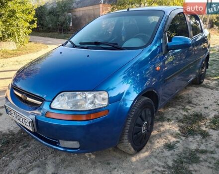 Синій Шевроле Авео, об'ємом двигуна 1.5 л та пробігом 350 тис. км за 2550 $, фото 1 на Automoto.ua