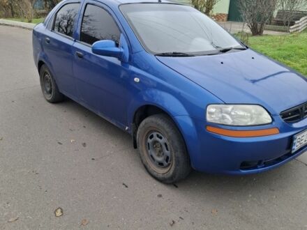 Синий Шевроле Авео, объемом двигателя 0 л и пробегом 300 тыс. км за 2000 $, фото 1 на Automoto.ua