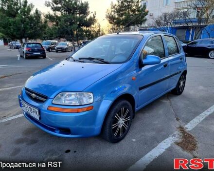 Синий Шевроле Авео, объемом двигателя 1.5 л и пробегом 240 тыс. км за 2800 $, фото 1 на Automoto.ua