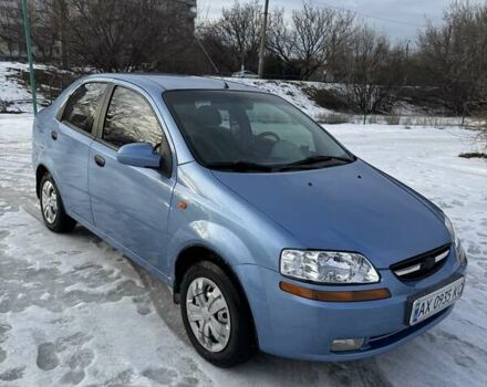 Синий Шевроле Авео, объемом двигателя 1.5 л и пробегом 337 тыс. км за 3200 $, фото 1 на Automoto.ua
