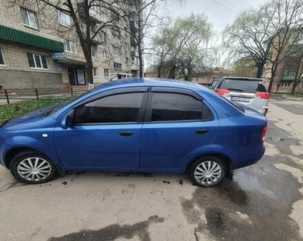 Синий Шевроле Авео, объемом двигателя 1.5 л и пробегом 240 тыс. км за 2100 $, фото 1 на Automoto.ua
