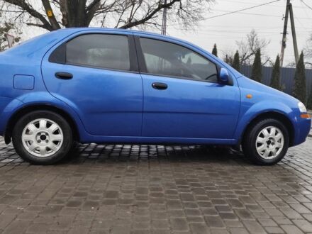 Шевроле Авео 2005 у Новомосковске на Automoto.ua Синій Шевроле Авео, об'ємом двигуна 1.5 л та пробігом 214 тис. км за 3600 $, фото 1 на Automoto.ua