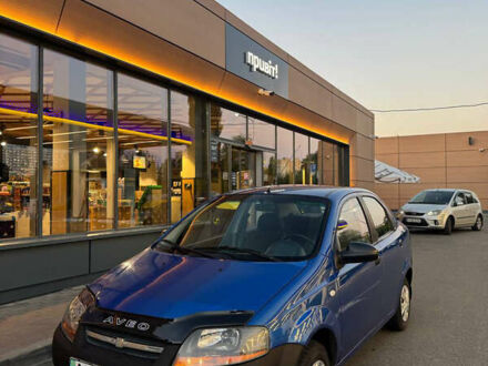 Синий Шевроле Авео, объемом двигателя 1.5 л и пробегом 163 тыс. км за 2800 $, фото 1 на Automoto.ua