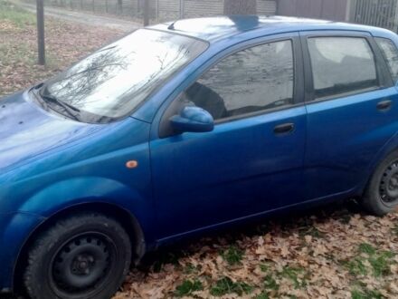 Синий Шевроле Авео, объемом двигателя 1.5 л и пробегом 301 тыс. км за 2600 $, фото 1 на Automoto.ua