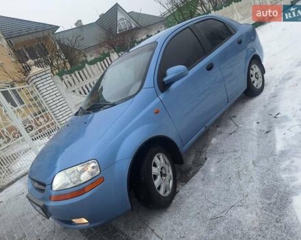 Синий Шевроле Авео, объемом двигателя 1.5 л и пробегом 333 тыс. км за 2700 $, фото 1 на Automoto.ua