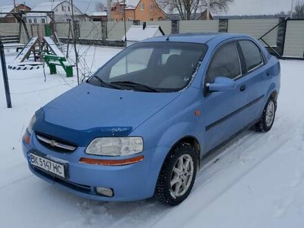Синій Шевроле Авео, об'ємом двигуна 1.5 л та пробігом 335 тис. км за 2000 $, фото 1 на Automoto.ua