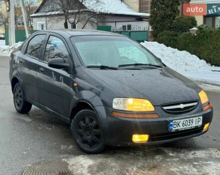 Синий Шевроле Авео, объемом двигателя 1.5 л и пробегом 280 тыс. км за 1900 $, фото 1 на Automoto.ua