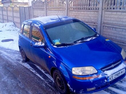 Шевроле Авео 2005 в Кривом Роге на Automoto.ua Синий Шевроле Авео, объемом двигателя 1.5 л и пробегом 280 тыс. км за 2800 $, фото 1 на Automoto.ua