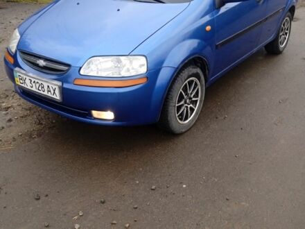 Синий Шевроле Авео, объемом двигателя 1.5 л и пробегом 320 тыс. км за 2750 $, фото 1 на Automoto.ua