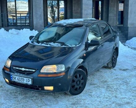Синий Шевроле Авео, объемом двигателя 1.5 л и пробегом 230 тыс. км за 2250 $, фото 1 на Automoto.ua