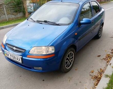 Синій Шевроле Авео, об'ємом двигуна 1.5 л та пробігом 320 тис. км за 2750 $, фото 1 на Automoto.ua