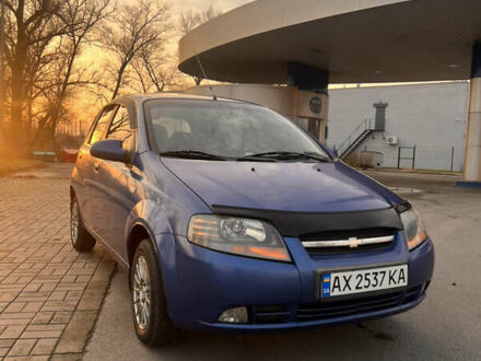 Синий Шевроле Авео, объемом двигателя 1.5 л и пробегом 211 тыс. км за 2800 $, фото 1 на Automoto.ua