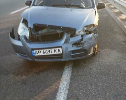 Синий Шевроле Авео, объемом двигателя 1.5 л и пробегом 300 тыс. км за 1300 $, фото 1 на Automoto.ua