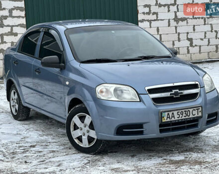 Синій Шевроле Авео, об'ємом двигуна 1.5 л та пробігом 242 тис. км за 3000 $, фото 1 на Automoto.ua
