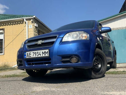 Синий Шевроле Авео, объемом двигателя 1.5 л и пробегом 300 тыс. км за 2999 $, фото 1 на Automoto.ua
