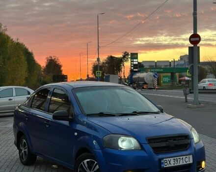 Синій Шевроле Авео, об'ємом двигуна 1.5 л та пробігом 266 тис. км за 2700 $, фото 1 на Automoto.ua