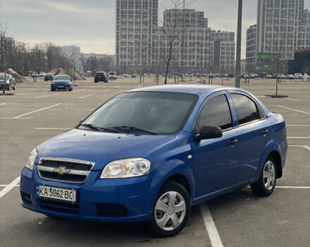 Синий Шевроле Авео, объемом двигателя 1.5 л и пробегом 329 тыс. км за 2800 $, фото 1 на Automoto.ua